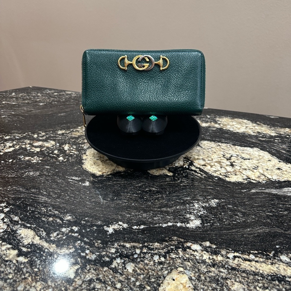 EUC Gucci “Zumi” in Green